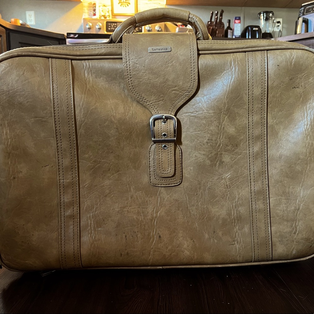 Mid century Samsonite Luggage.
